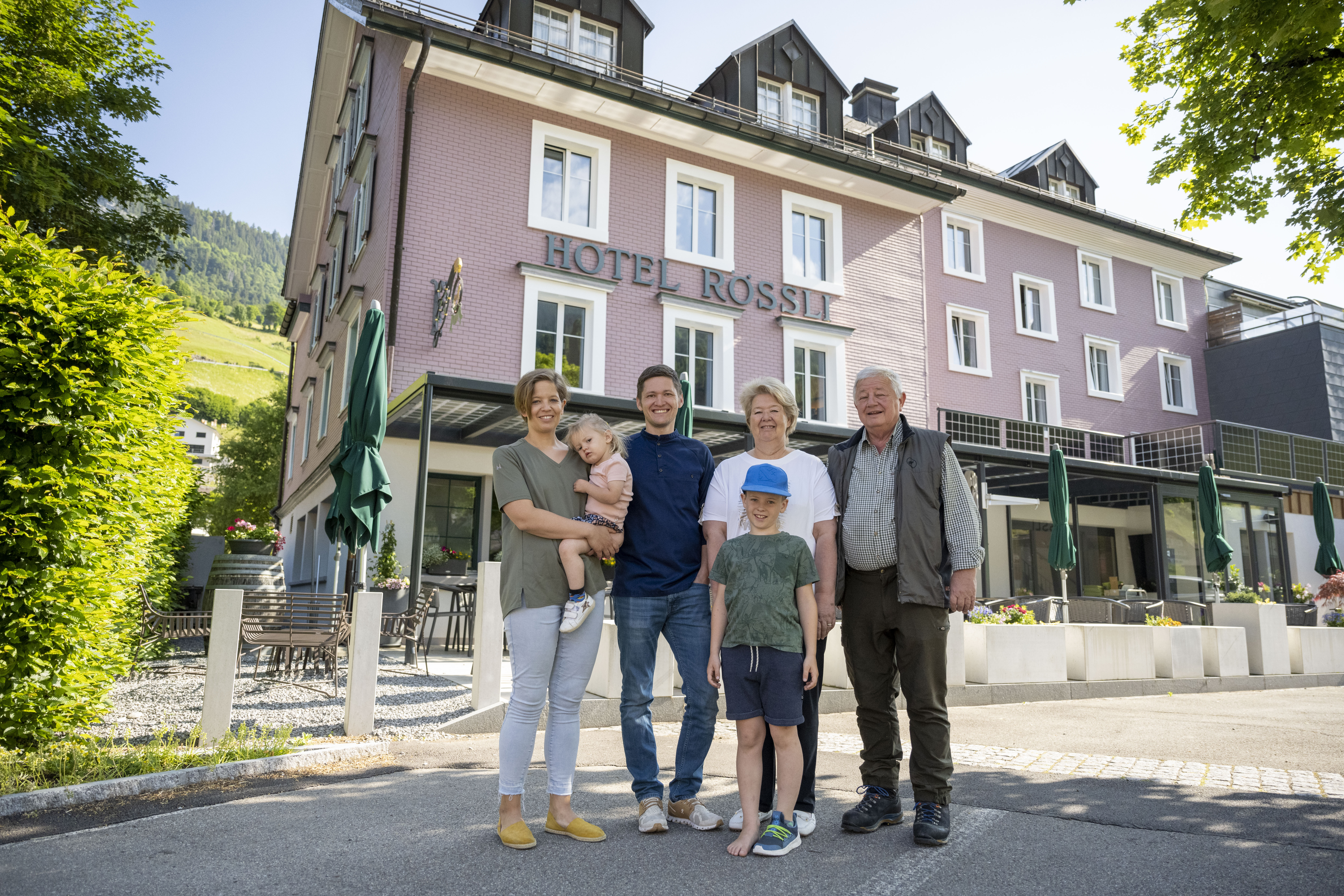  Trois générations de la famille Schlumpf-Bauer s’occupent du bien-être des clients. 