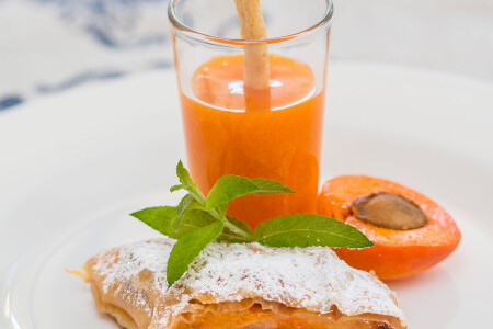 Strudel aux abricots